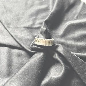 Judith Ripka Sterling Silver Baguette CZ Diamonique Ring Size 7